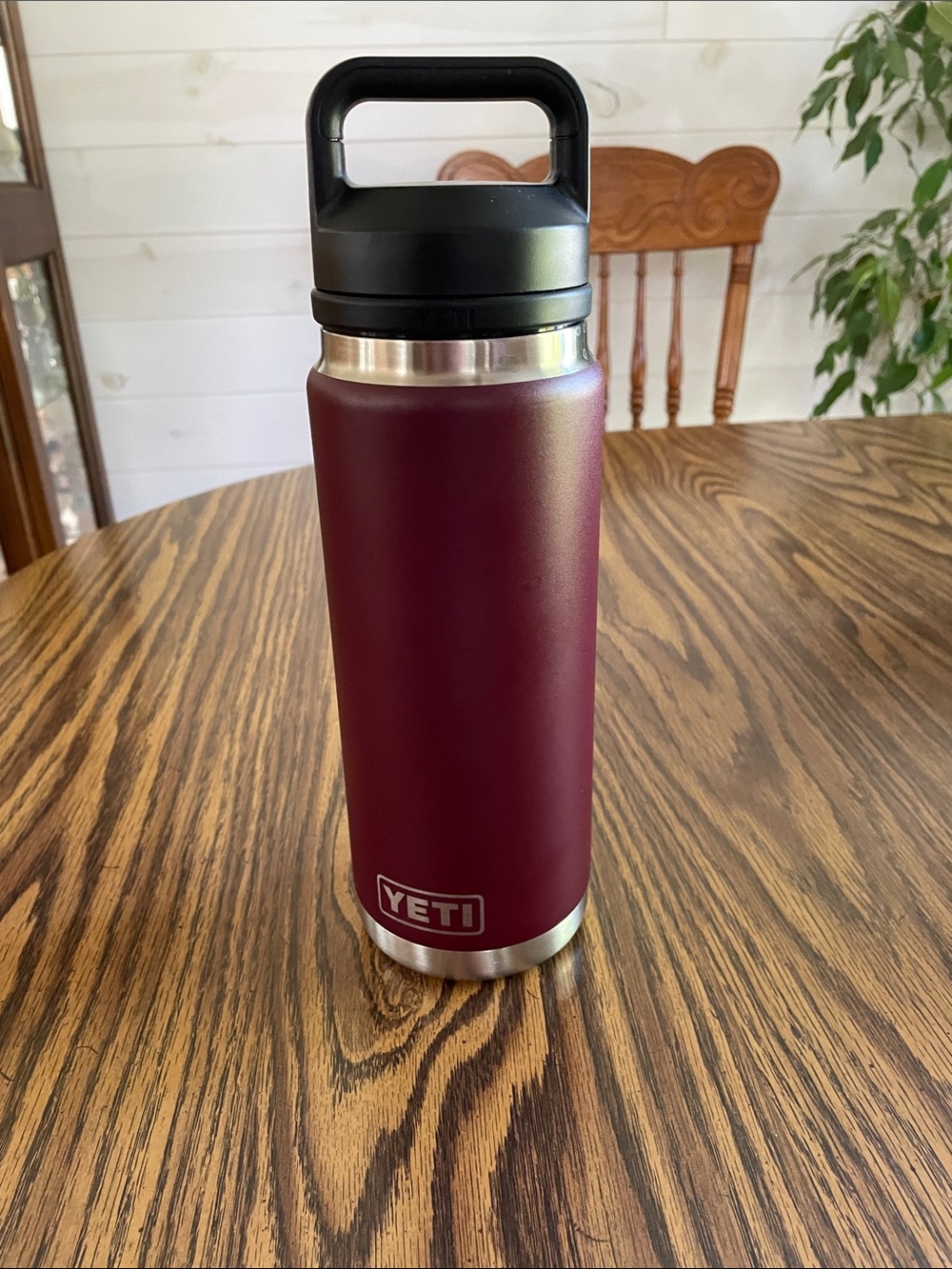 Yeti 26oz wine colored Rambler